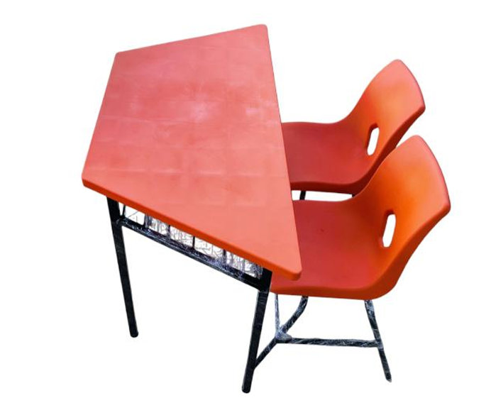 JUEGO DE MESA TRAPEZOIDAL