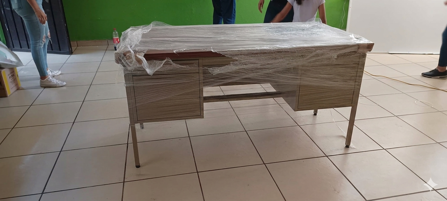ESCRITORIO METÁLICO Y CUBIERTA EN MELAMINA DOBLE CAJONERA